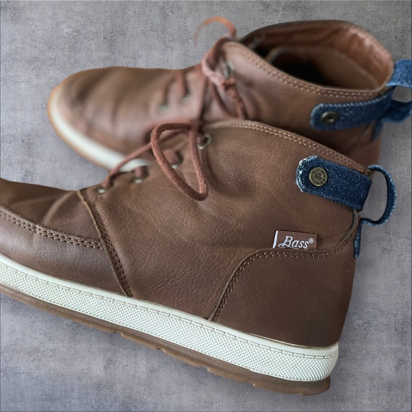 G.H. Bass Brown Chukka Boots Atwater Mid Top Lace-Up - Picture 14 of 14